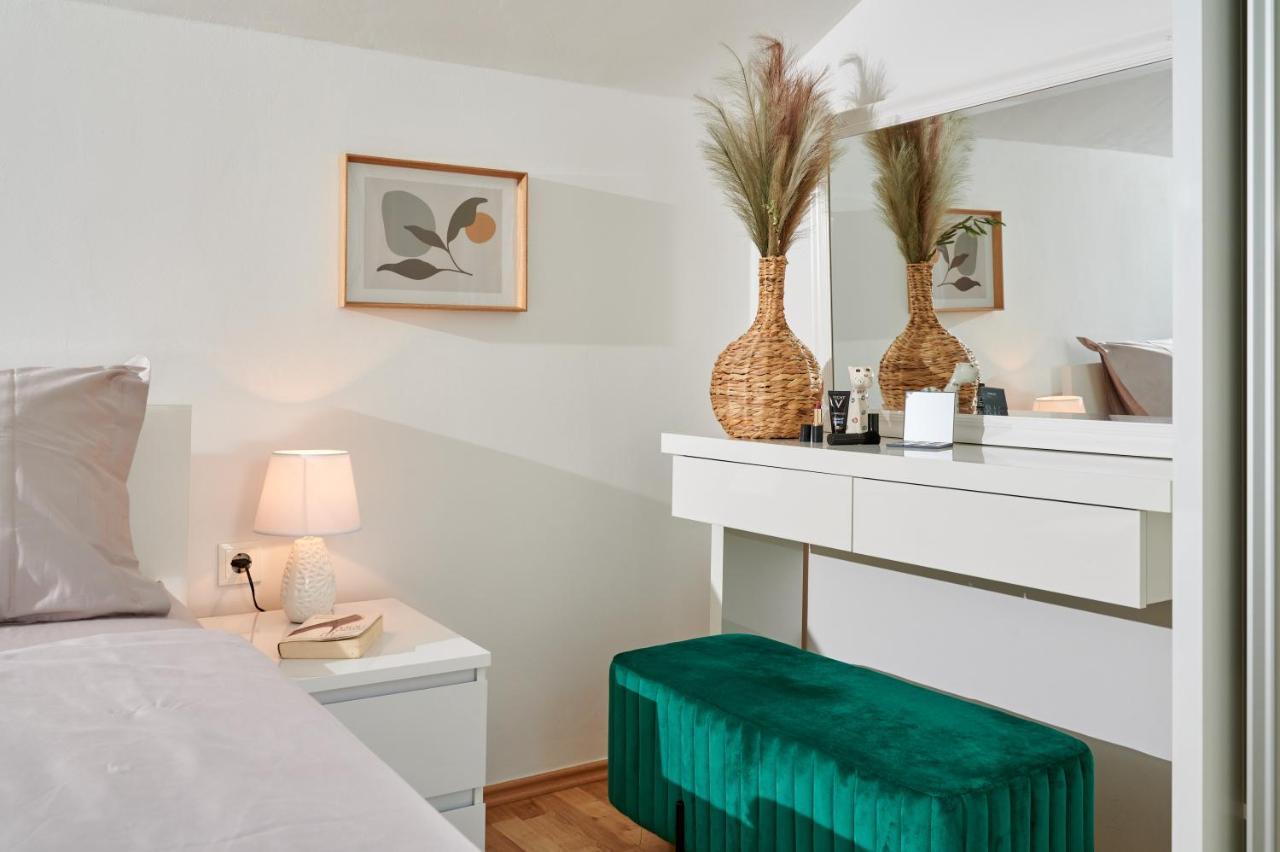 Modern & Spacious Rooftop Apartment With Natual Sunlight Split Zewnętrze zdjęcie