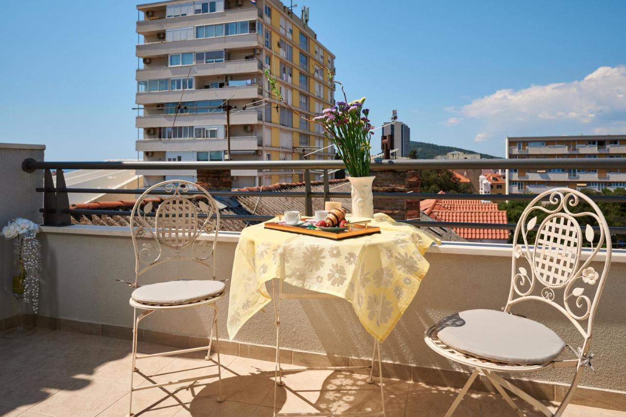 Modern & Spacious Rooftop Apartment With Natual Sunlight Split Zewnętrze zdjęcie